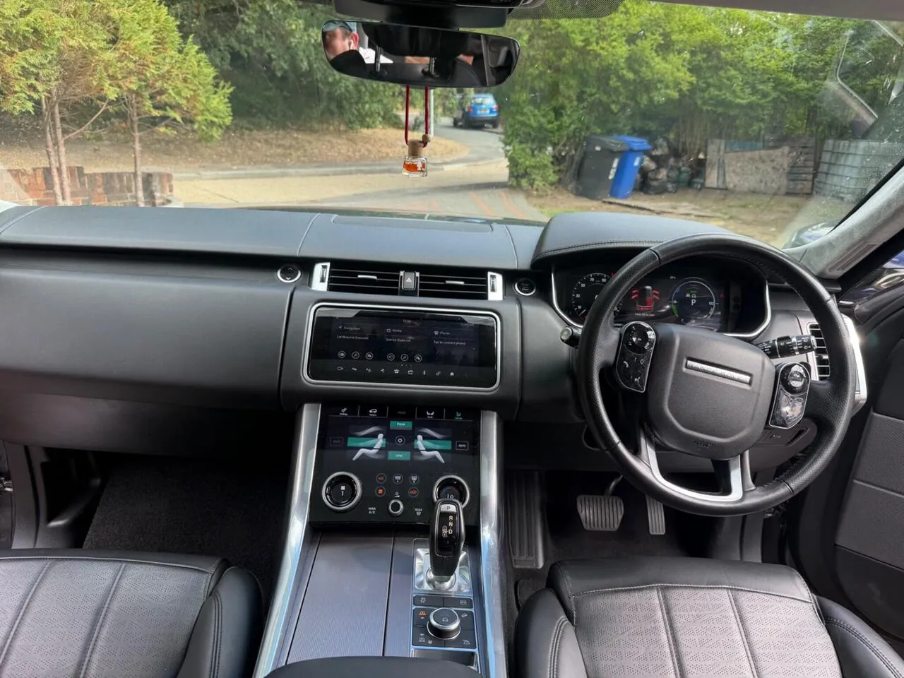 Land Rover Range Rover Sport 2018 photo 2
