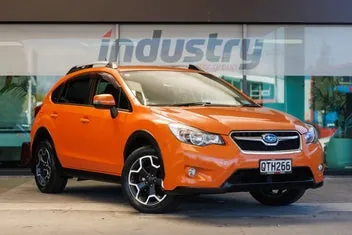 Subaru Xv 2014 photo 2