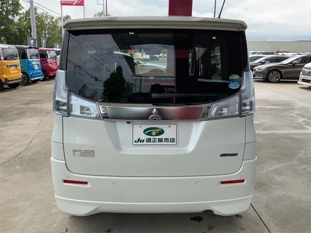 Mitsubishi Delica D:2 2018 photo 3