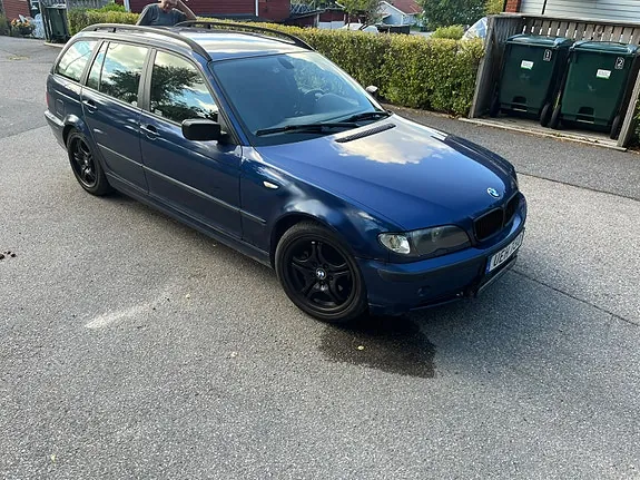 BMW 320I