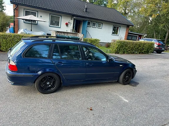BMW 320I 2003 photo 2