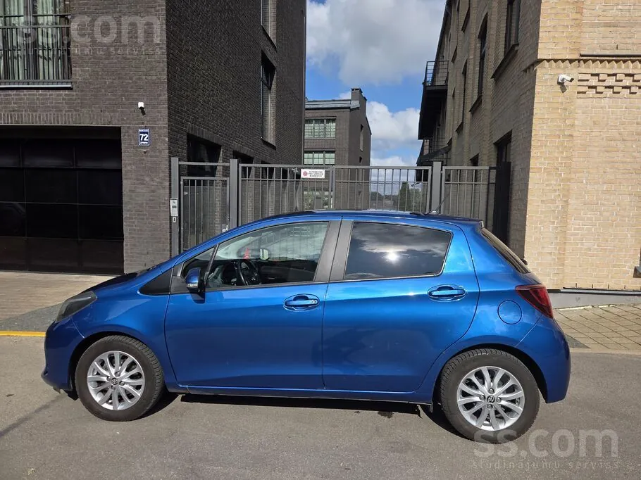 Toyota Yaris 2015 photo 5
