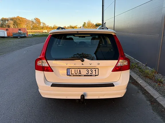 Volvo V70 2012 photo 5
