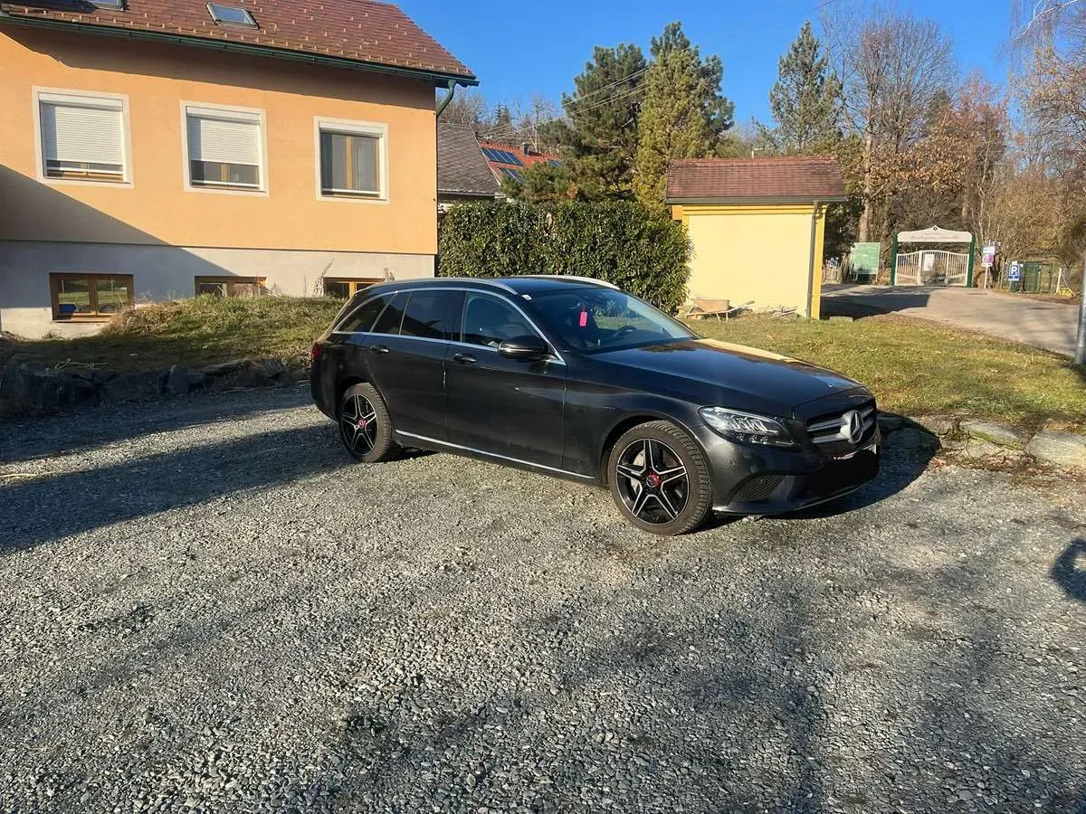 Mercedes-Benz C-Class 2020 photo 2