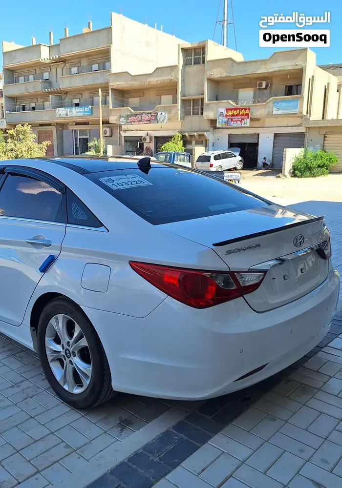 Hyundai Sonata 2012 photo 3