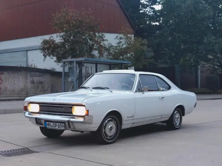 Opel Commodore