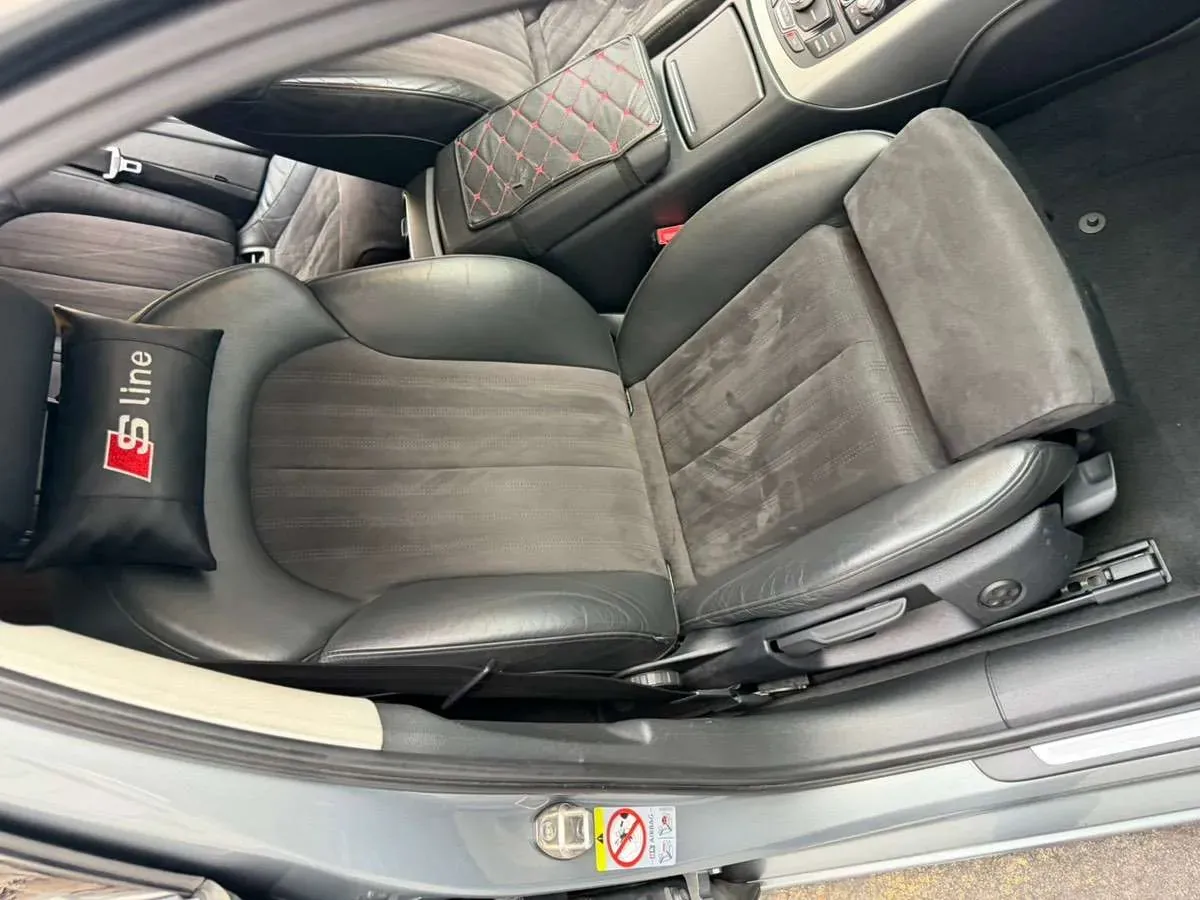 Audi A6 2014 photo 2
