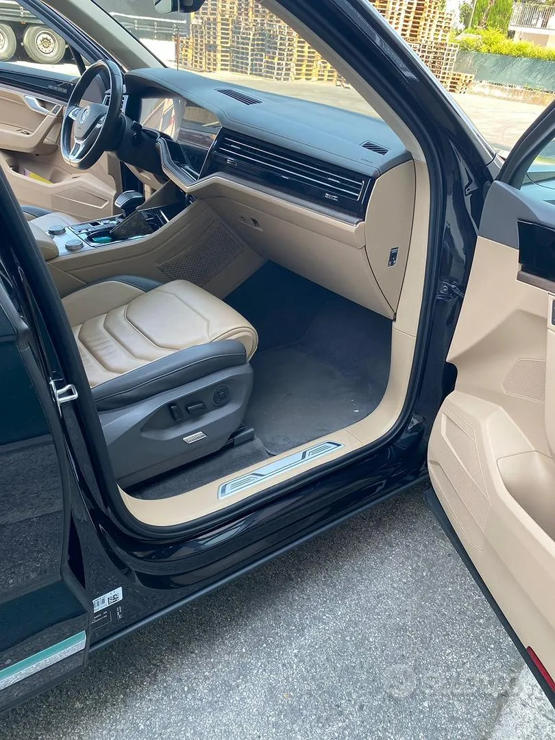 Volkswagen Touareg 2019 photo 3