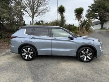 Mitsubishi Outlander 2026 photo 5