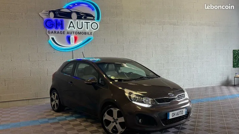 Kia Rio 2012 photo 2