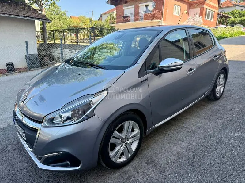 Peugeot 208 2019 photo 4