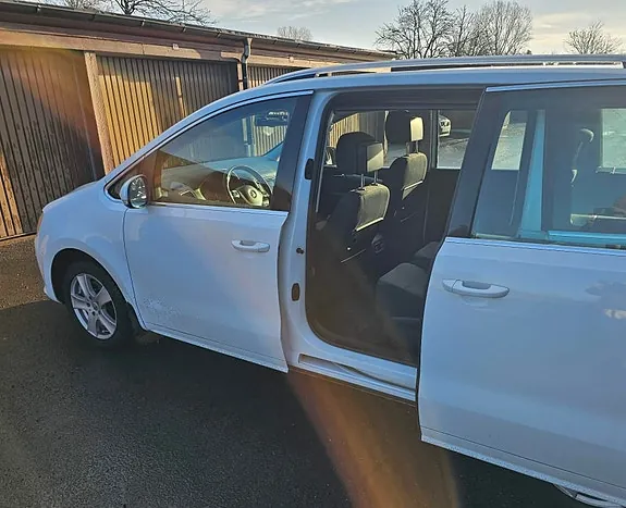Volkswagen Sharan 2015 photo 3
