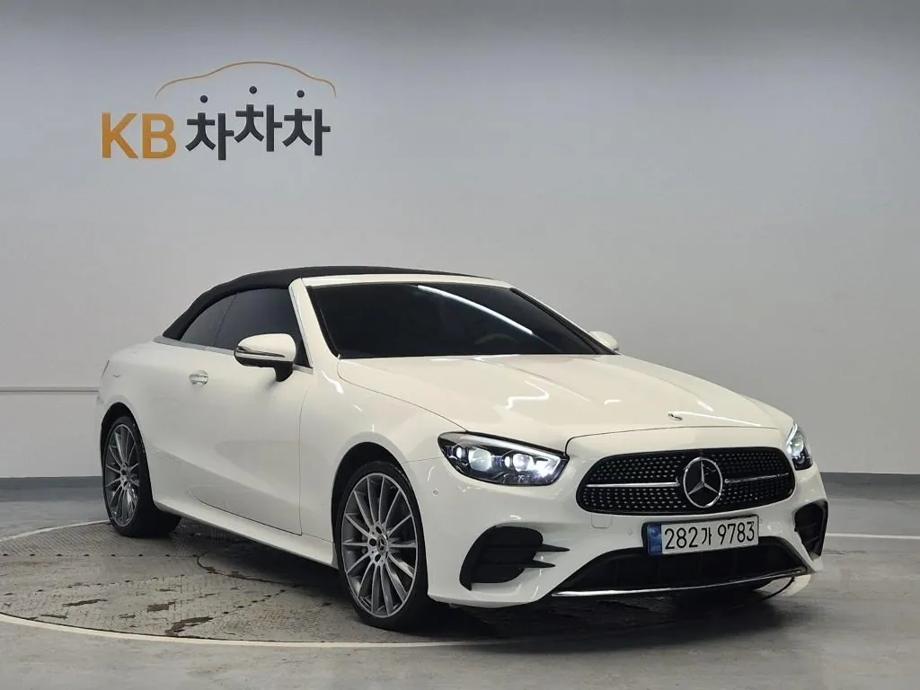 Mercedes-Benz E-Class 2022 photo 4