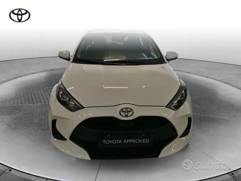 Toyota Yaris Hybrid 2026 photo 3