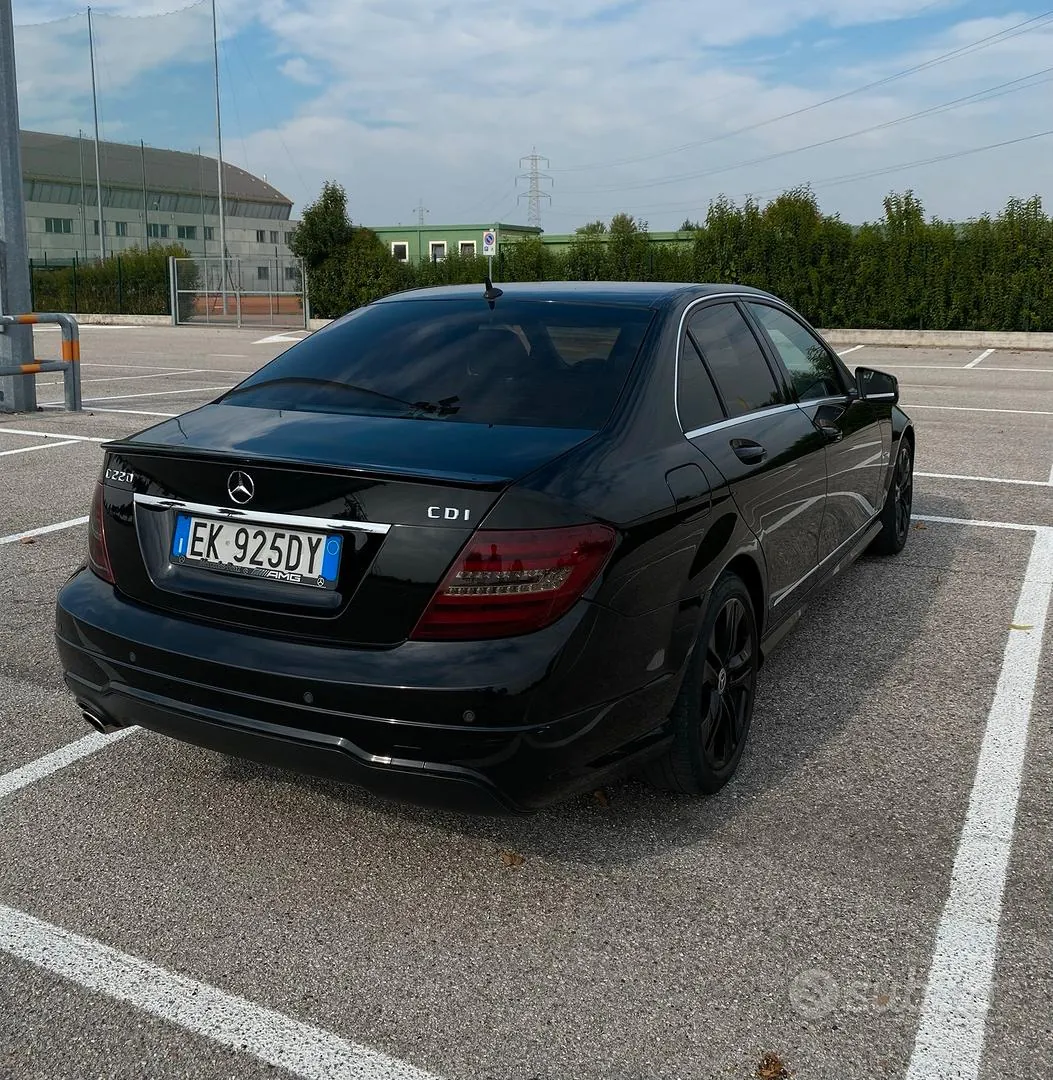 Mercedes-Benz Class C 2011 photo 3