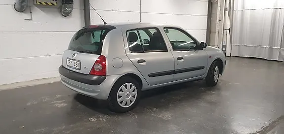 Renault Clio 2003 photo 5