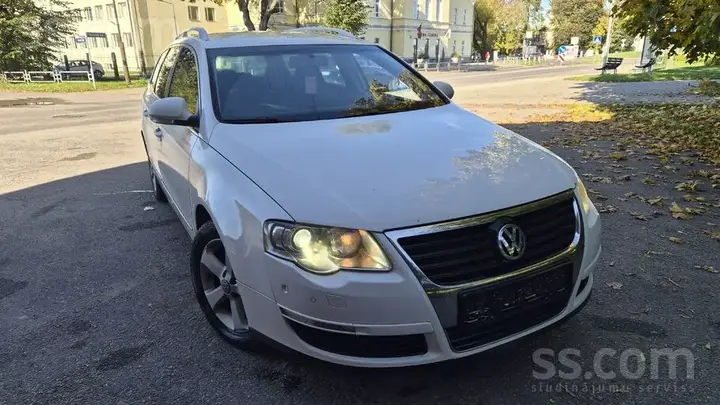 Volkswagen Passat B6 2009 photo 2