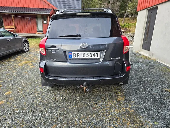 Toyota Rav4 2008 photo 4