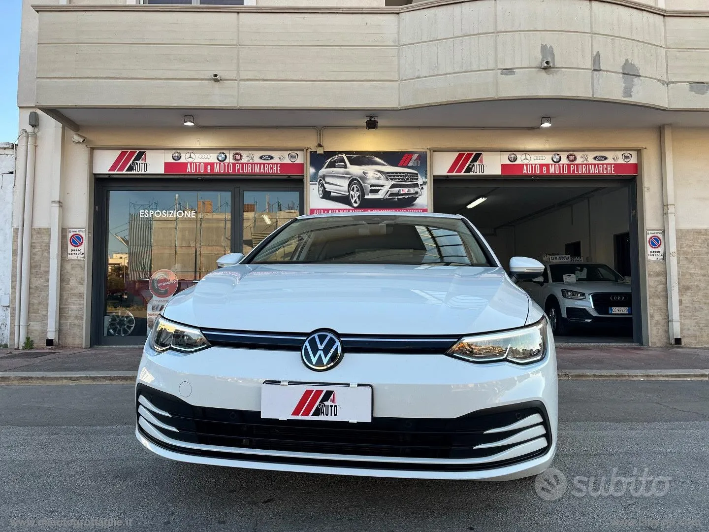 Volkswagen Golf 2022 photo 2