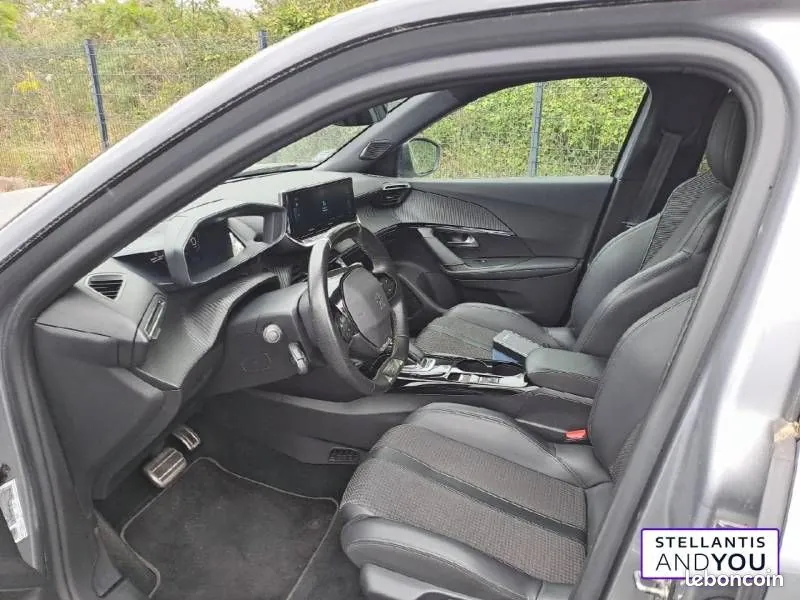 Peugeot 2008 2021 photo 5