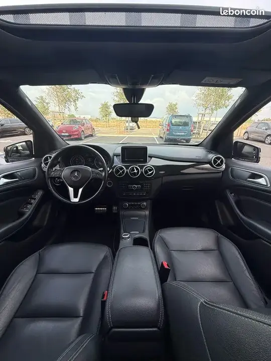Mercedes-Benz B-Class 2014 photo 2