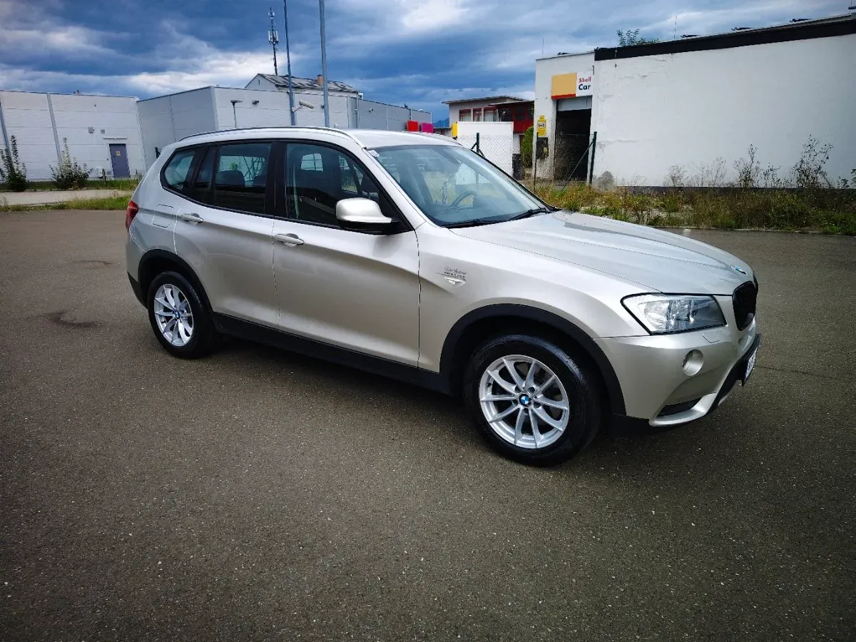 BMW X3 2012 photo 3