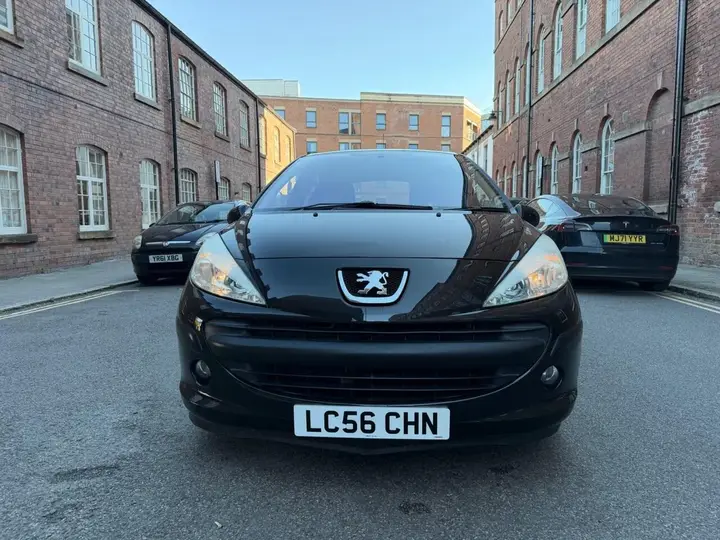 Peugeot 207 2006 photo 4
