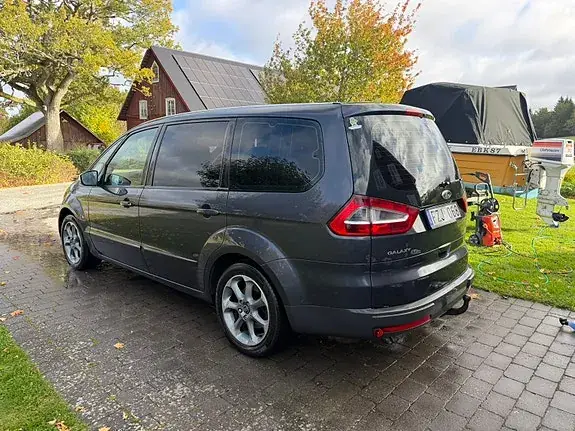 Ford Galaxy 2008 photo 3