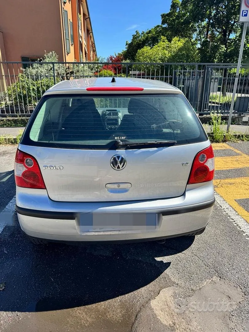 Volkswagen Polo 2002 photo 2