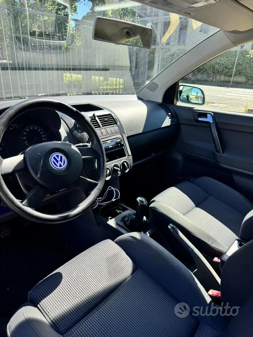 Volkswagen Polo 2002 photo 4