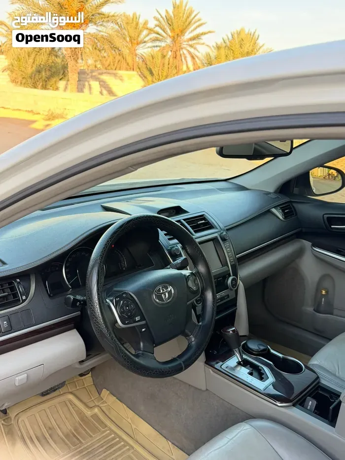Toyota Camry 2014 photo 2