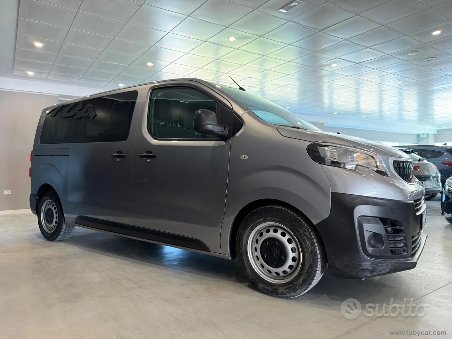 Peugeot Traveller 2021 photo 5