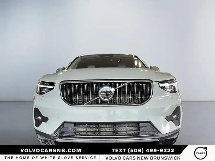 Volvo Xc40 2024 photo 2