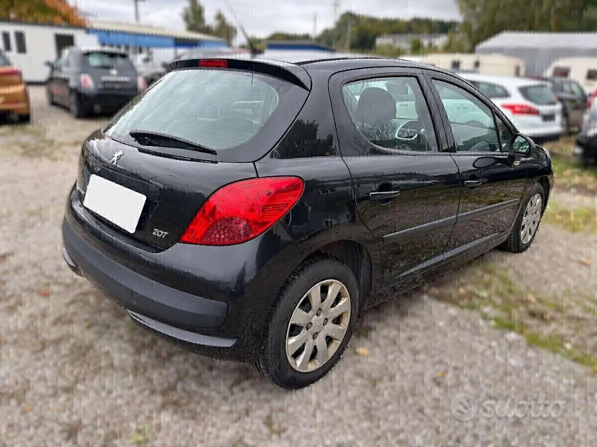 Peugeot 207 2009 photo 5