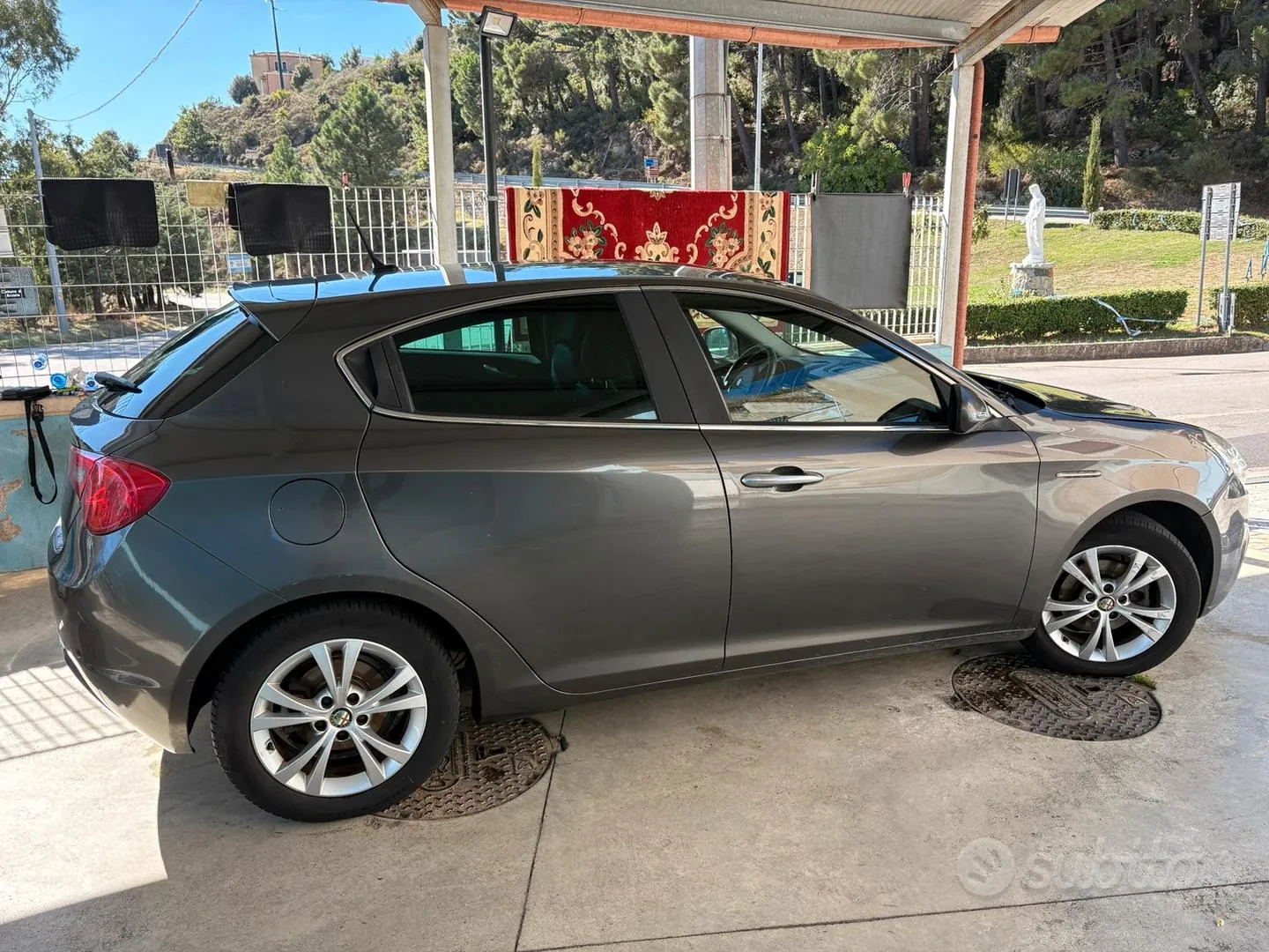 Alfa Romeo Giulietta 2010 photo 4