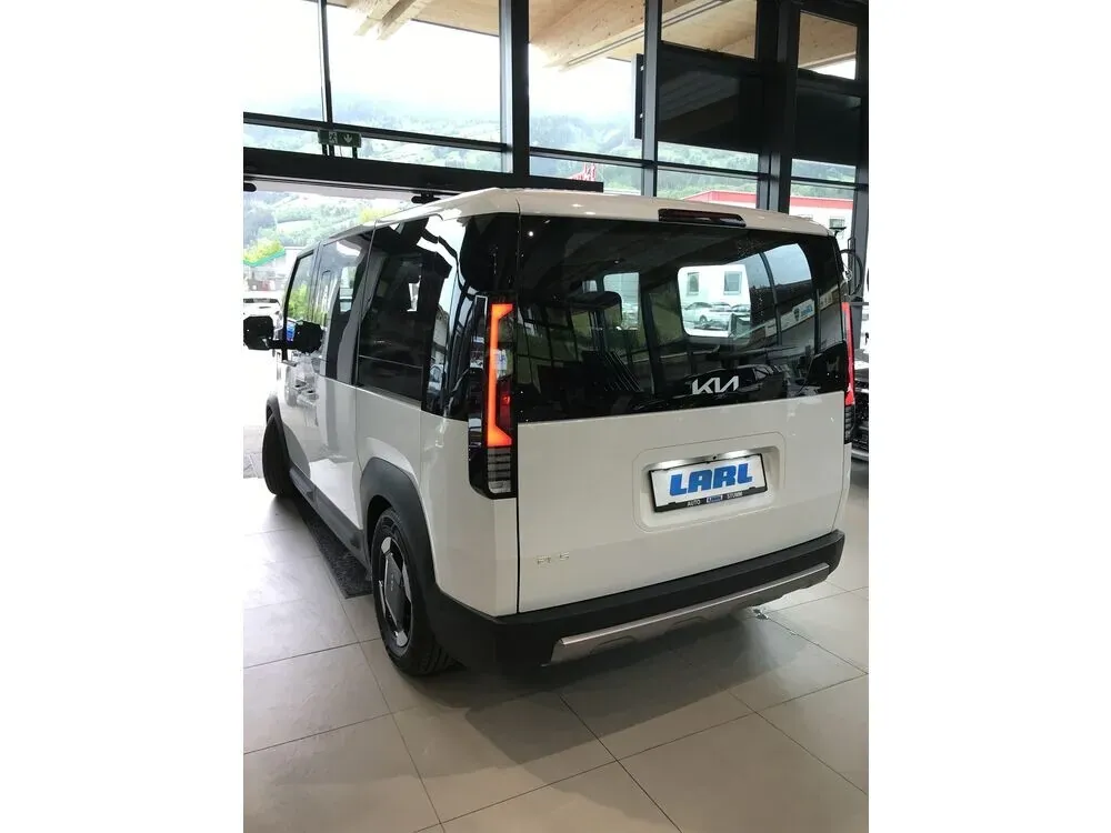 Kia Pv5 photo 3
