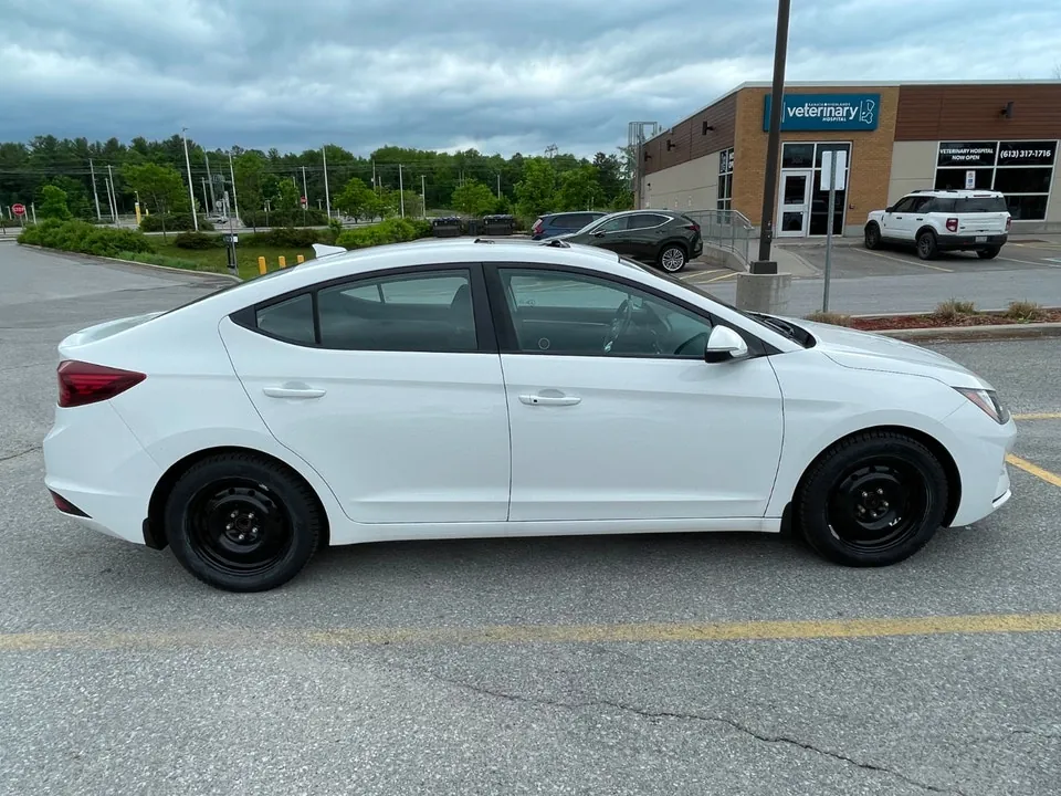 Hyundai Elantra 2019 photo 4