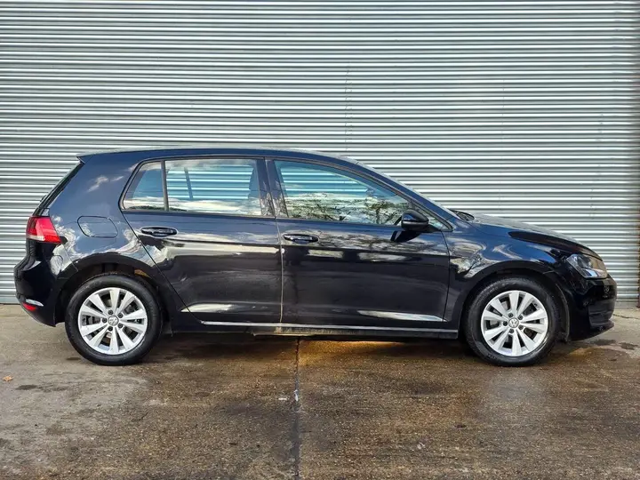 Volkswagen Golf 2014 photo 2