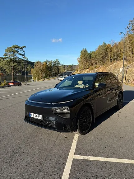 Xpeng G9