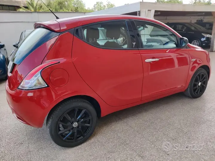 Lancia Ypsilon 2016 photo 4