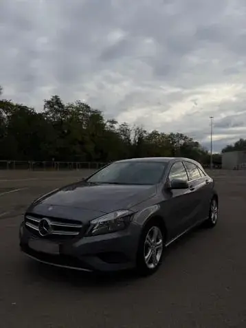 Mercedes-Benz A200