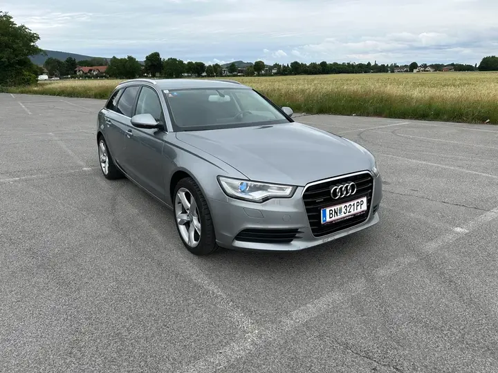 Audi A6 Avant 2012 photo 2