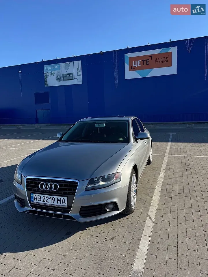 Audi A4 2010 photo 4