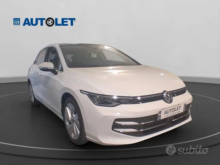 Volkswagen Golf 2024 photo 3