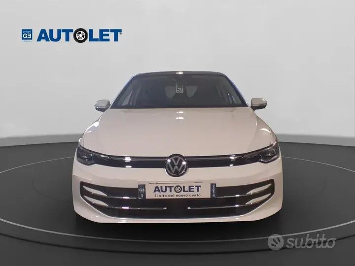 Volkswagen Golf 2024 photo 2