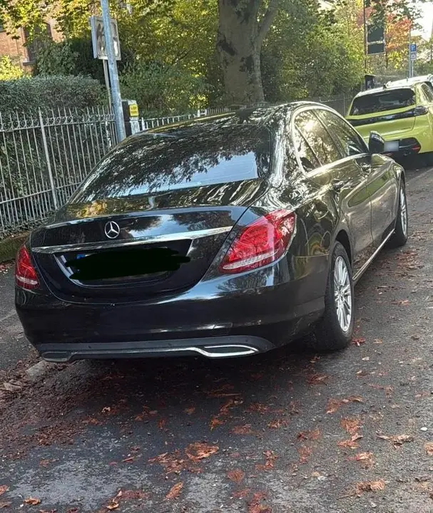 Mercedes-Benz C180
