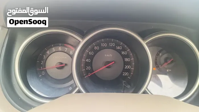 Nissan Tiida 2008 photo 4