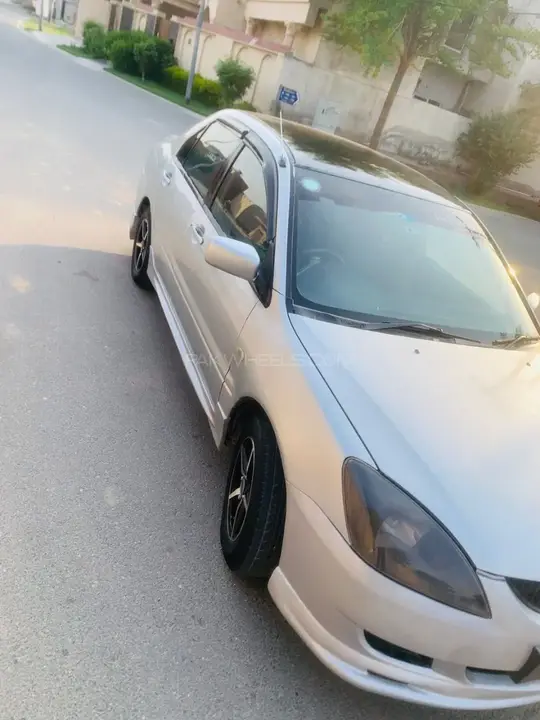 Mitsubishi Lancer