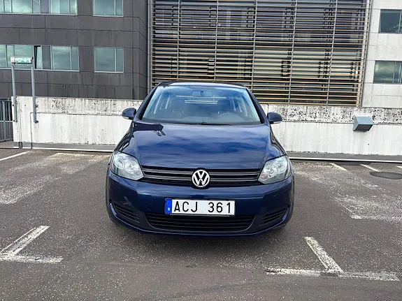 Volkswagen Golf Plus 2012 photo 2