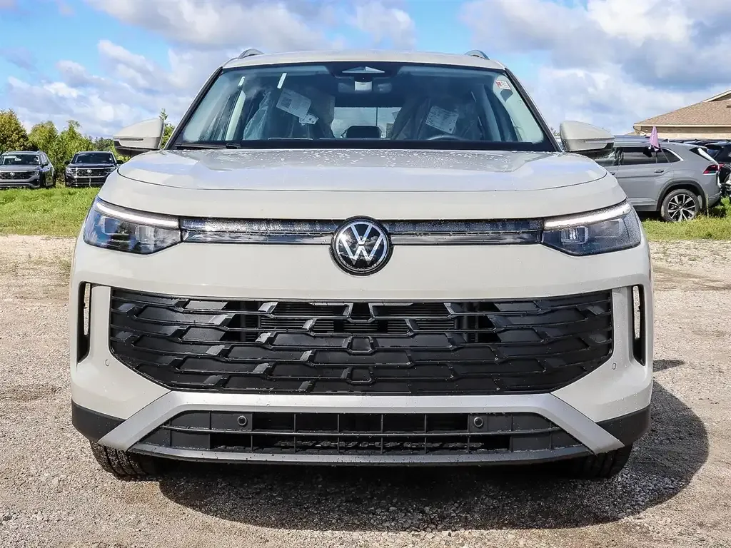 Volkswagen Tiguan 2026 photo 2